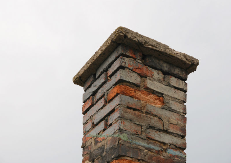 Why stove bricks crack - and how they are easily replaced - Mr
